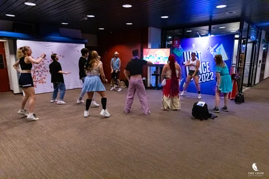 Copyright : Michael Bally